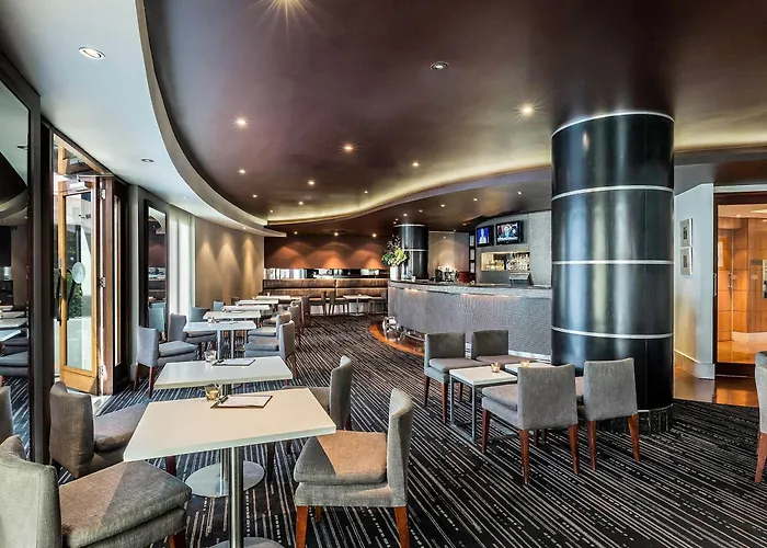 Melbourne Hotels