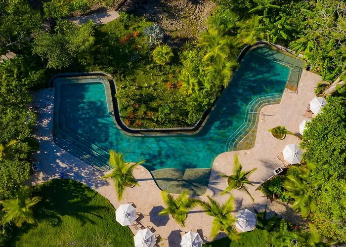 Playa Santa Teresa (Puntarenas) Hotels